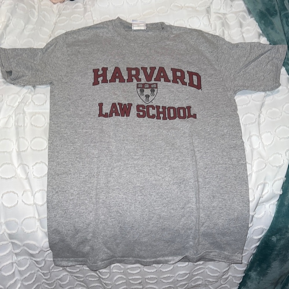 “Harvard Law School” T-Shirt